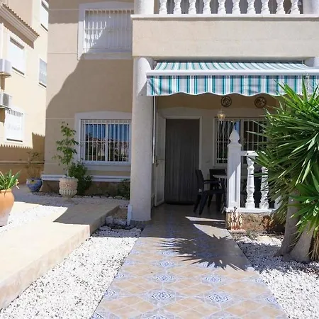 Spacious 2 Bed Ground Floor With Beautiful Communal Pool شقة *